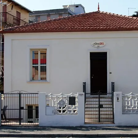 B&B Gioia261 *